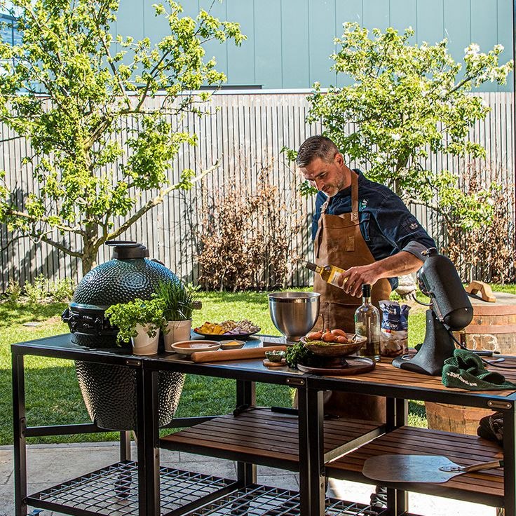 Стандартная фирменная модульная система Big Green Egg